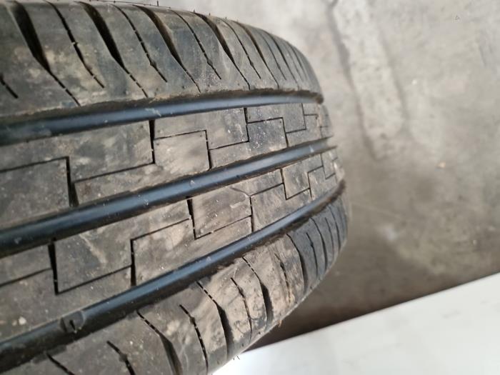 Llanta y neumático Mercedes Vito