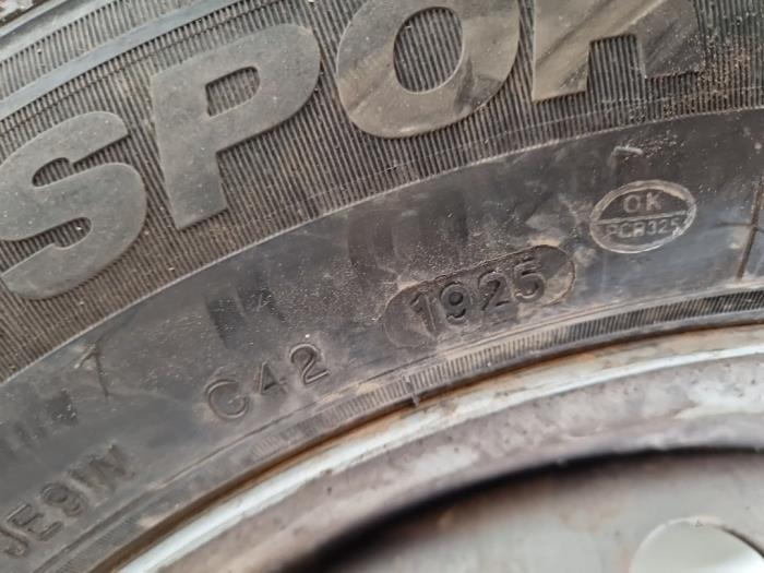 Llanta y neumático Mercedes Vito