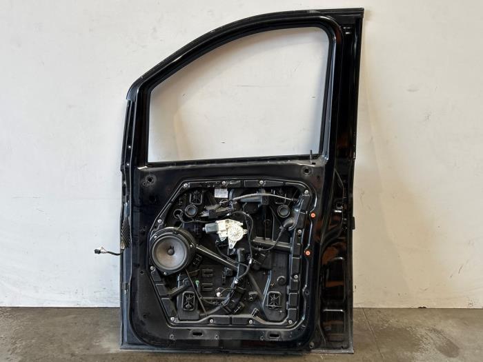 Door 2-door, right Mercedes Vito