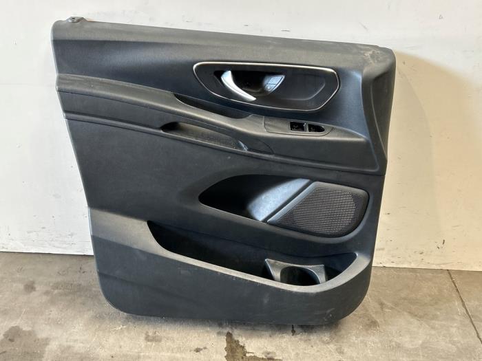 Tapizado de puerta de 2 puertas izquierda Mercedes Vito