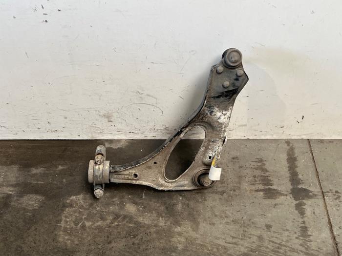 Front wishbone, right Mercedes Vito