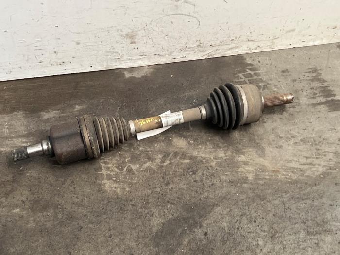 Aandrijfas links-voor Mercedes Vito