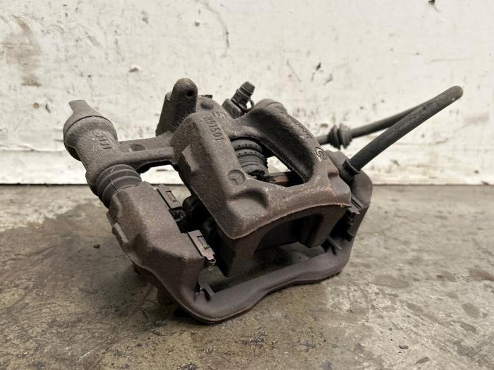 Bremszange rechts hinten Mercedes Vito