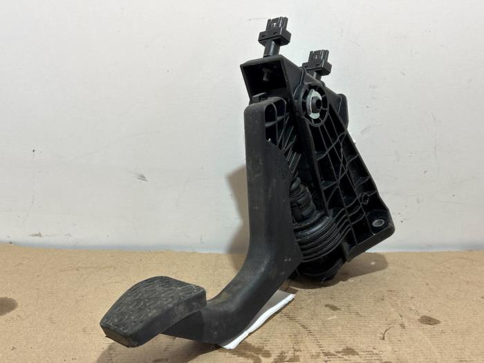 Pédale embrayage Mercedes Vito