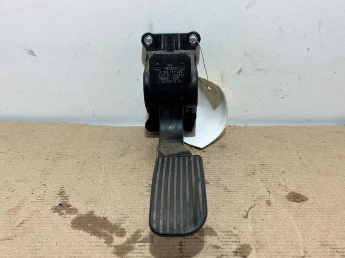 Acelerador Mercedes Vito