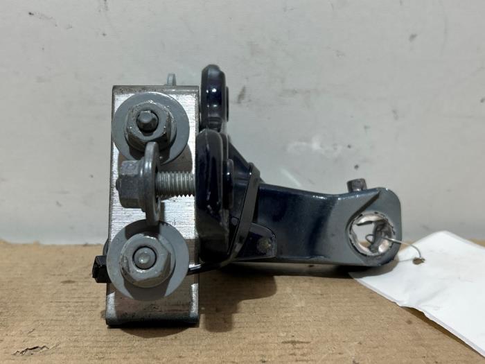 Front door hinge, left Mercedes E-Klasse