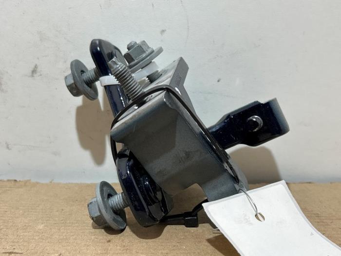 Scharnier deur rechts-voor Mercedes E-Klasse