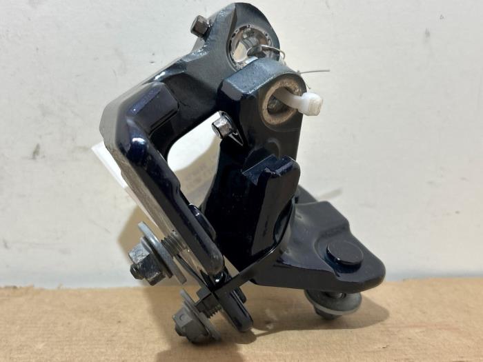 Scharnier deur links-achter Mercedes E-Klasse