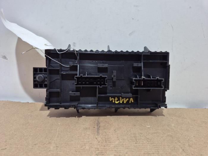 Fuse box Mercedes Vito