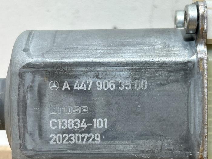 Moteur de vitre portière Mercedes Vito