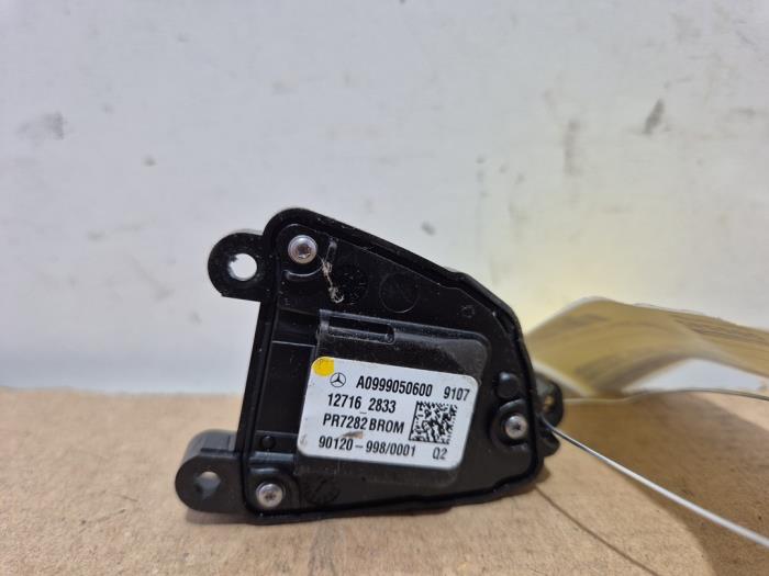 Steering wheel mounted radio control Mercedes Vito