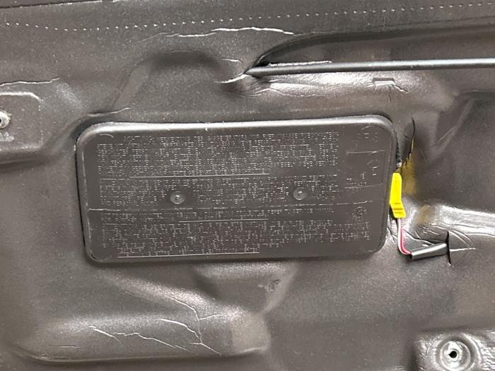 Tür 4-türig links hinten Mercedes E-Klasse