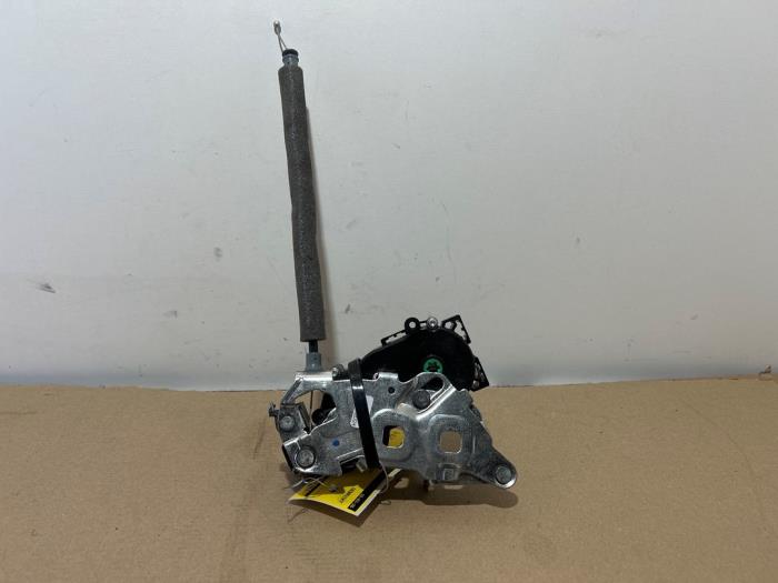 Mechanizm zamka tylnej klapy Mercedes CLS-Klasse