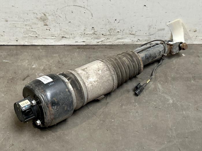 Stoßdämpfer links vorne Mercedes E-Klasse