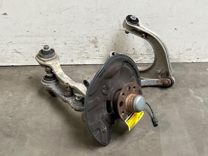 Achsschenkel links vorne Mercedes E-Klasse