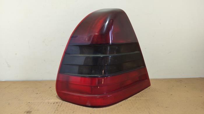 Feu arrière gauche Mercedes C-Klasse
