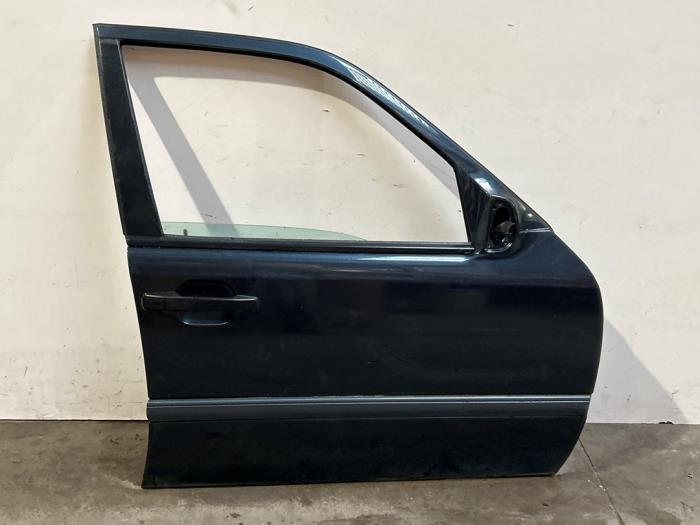 Puerta 4 puertas derecha delante Mercedes C-Klasse