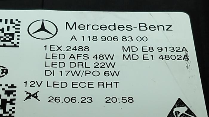 Faro izquierda Mercedes CLA
