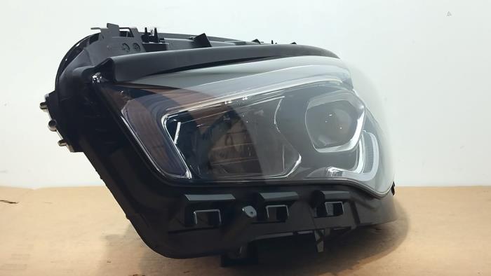 Faro izquierda Mercedes CLA