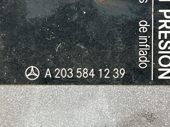 Clapet réservoir Mercedes C-Klasse