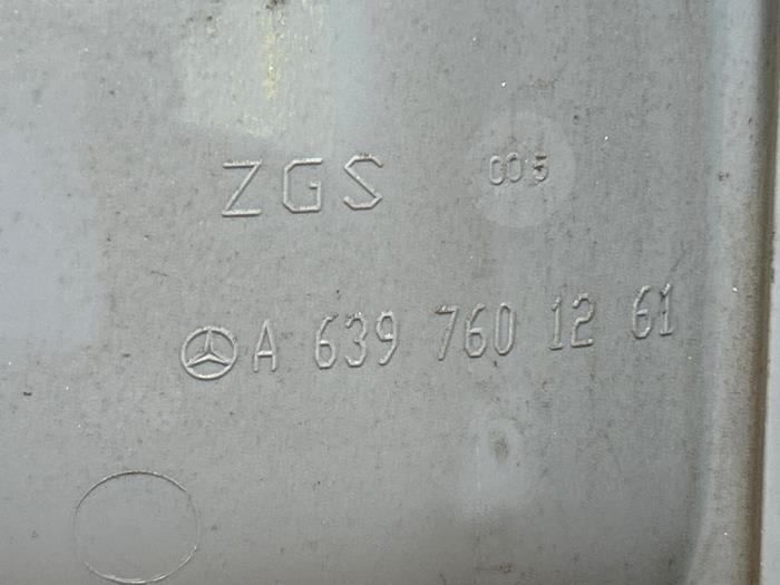 Uchwyt drzwi przesuwnych prawych Mercedes Vito
