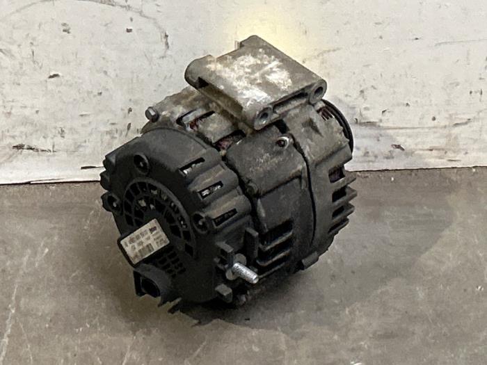 Dynamo Mercedes C-Klasse