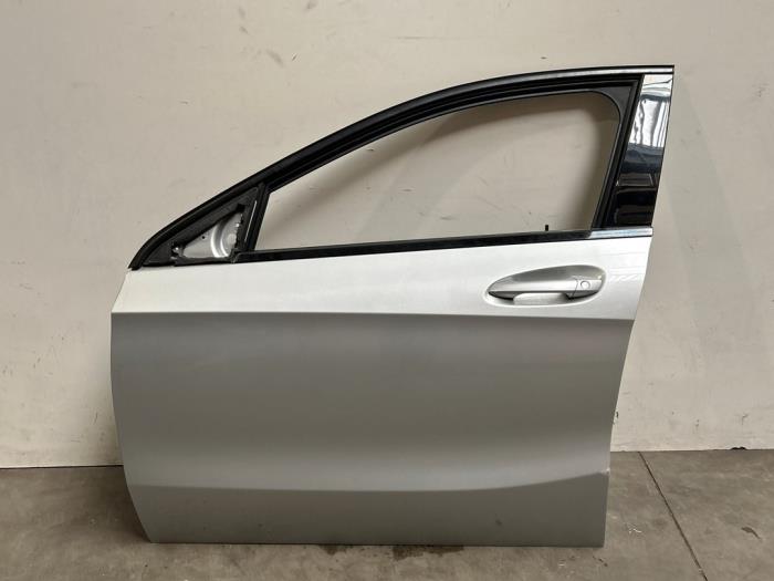 Tür 4-türig links vorne Mercedes A-Klasse