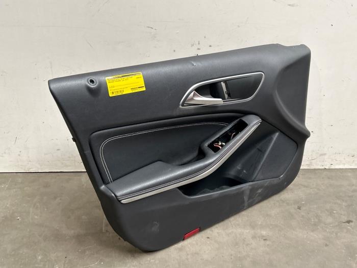 Revêtement portière 4portes avant gauche Mercedes A-Klasse