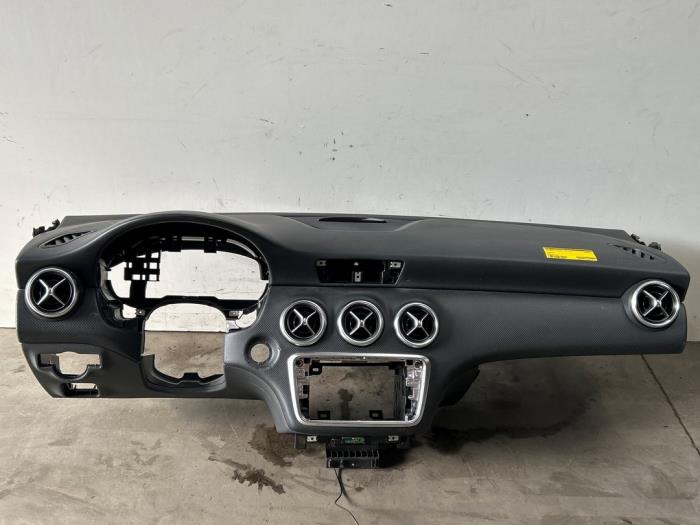 Salpicadero Mercedes A-Klasse