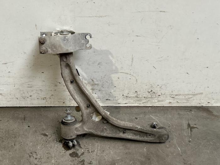 Bras de suspension avant droit Mercedes A-Klasse