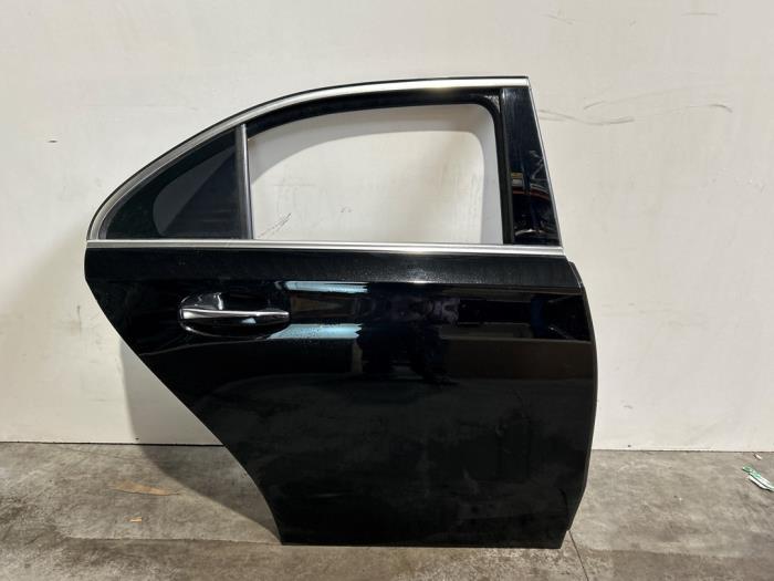 Drzwi prawe tylne wersja 4-drzwiowa Mercedes A-Klasse