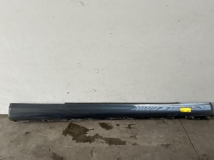 Seuil droit Mercedes C-Klasse