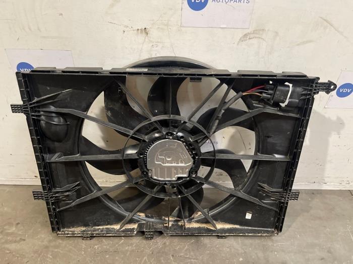 Aleta de refrigeración Mercedes E-Klasse