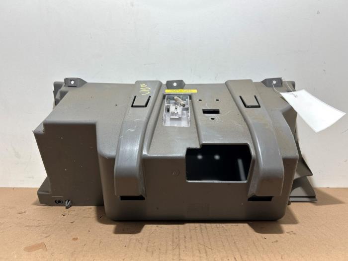 Guantera Mercedes Sprinter