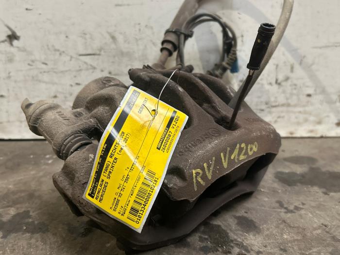 Bremszange rechts vorne Mercedes Sprinter