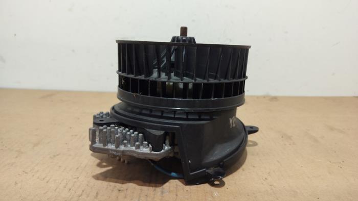 Silnik wentylatora nagrzewnicy Mercedes SLK