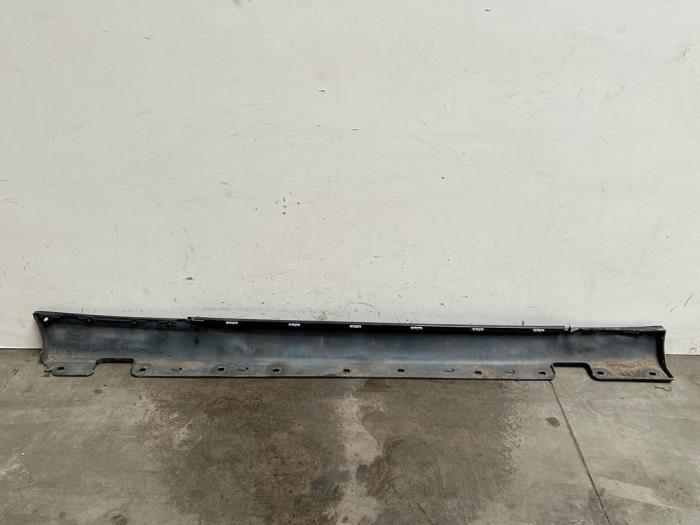 Umbral izquierda Mercedes C-Klasse