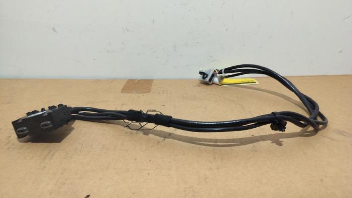 Connexion USB Mercedes EQE