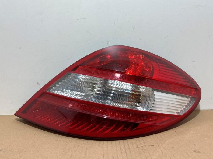 Luz trasera derecha Mercedes SLK