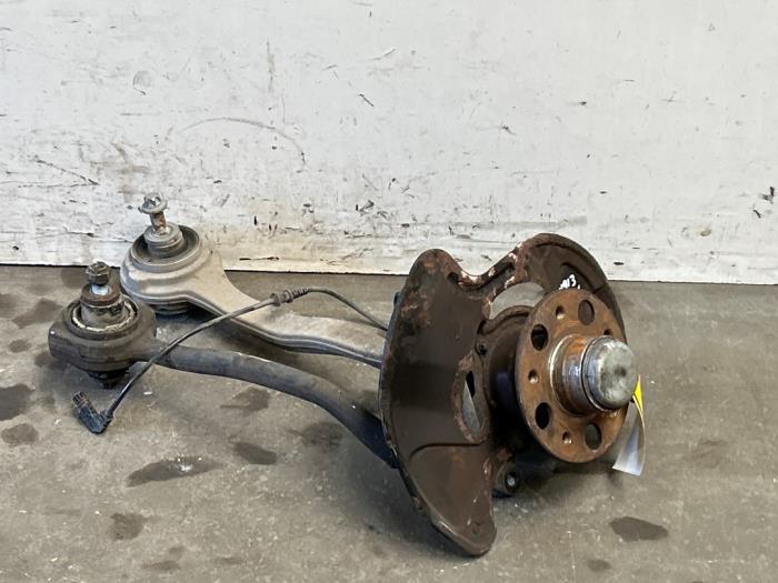 Knuckle, front left Mercedes SLK