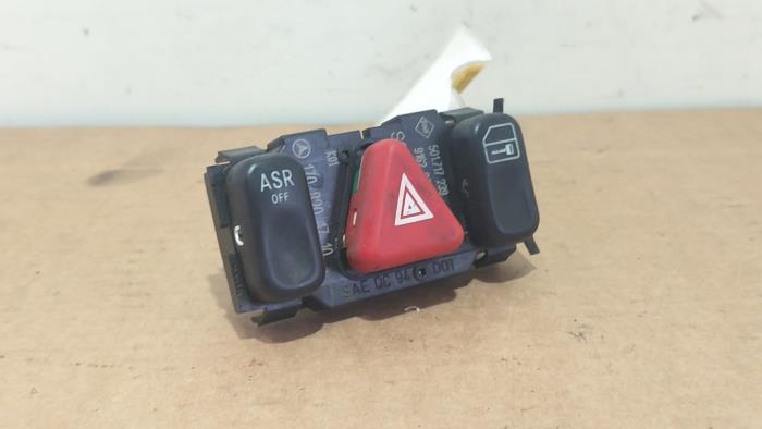 Interruptor de luz de pánico Mercedes SLK