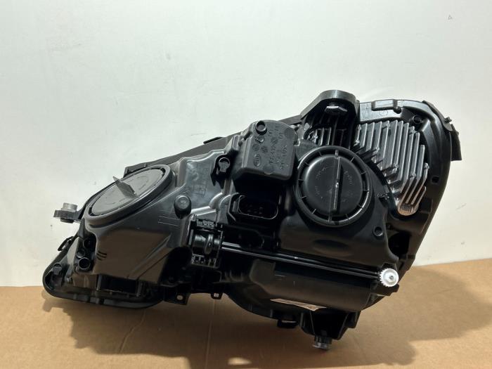 Faro derecha Mercedes E-Klasse