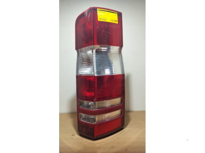 Luz trasera derecha Mercedes Sprinter