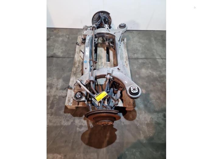 Os tylna napedu na tylne kola Mercedes S-Klasse