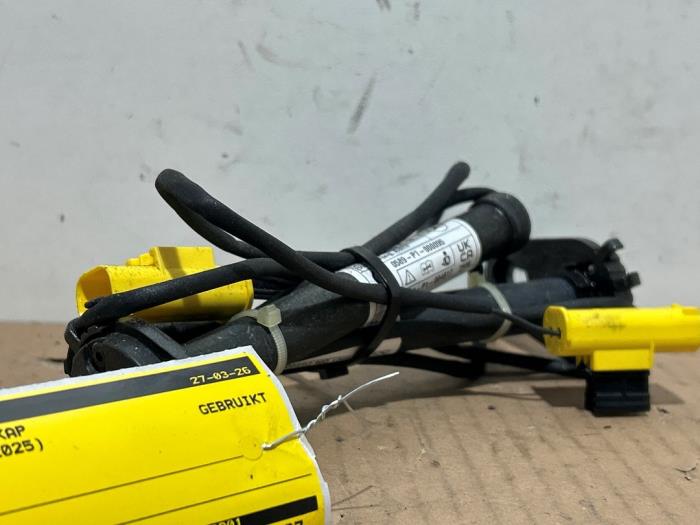 Système popup capot Mercedes GLA