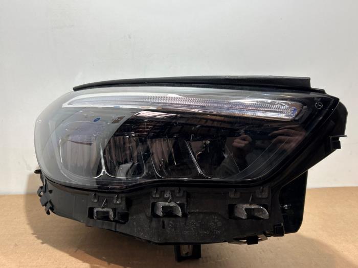 Faro derecha Mercedes GLA