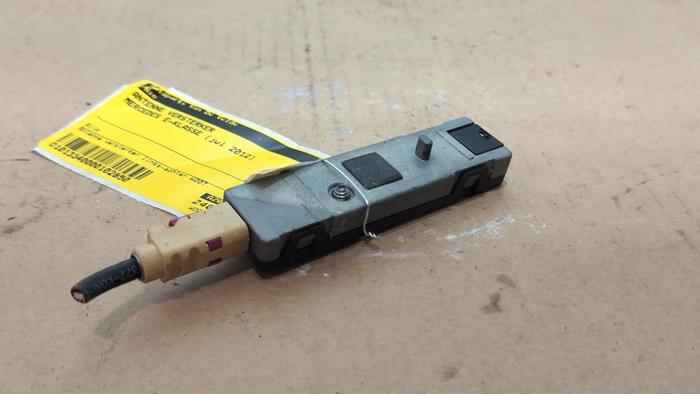 Antenna Amplifier Mercedes E-Klasse