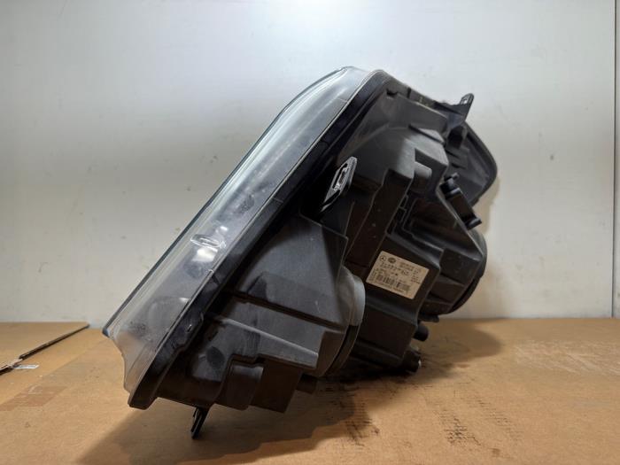 Headlight, right Mercedes Sprinter