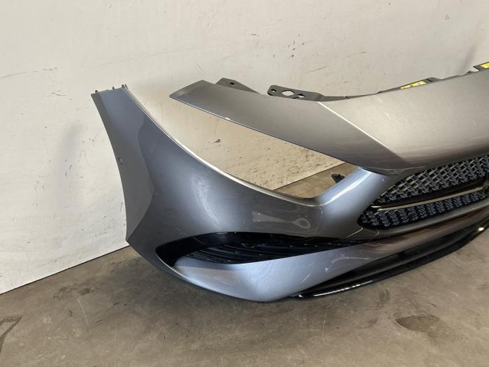 Zderzak przedni Mercedes A-Klasse