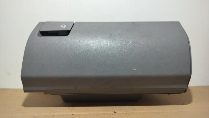 Schowek w desce rozdzielczej Mercedes Sprinter